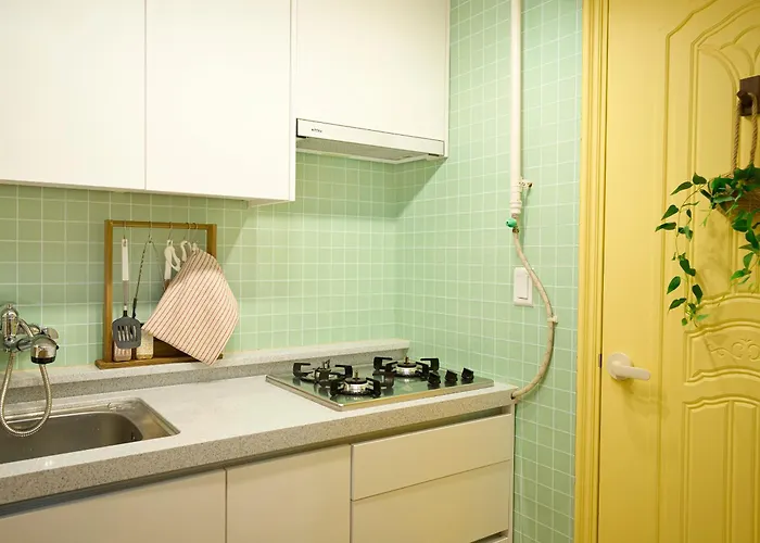 Cozy House - 10 Mins From Subway Line 2 アパート ソウル特別市